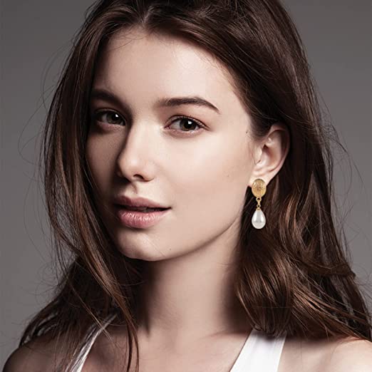 Each piece of jewelry records memories that cannot be duplicated