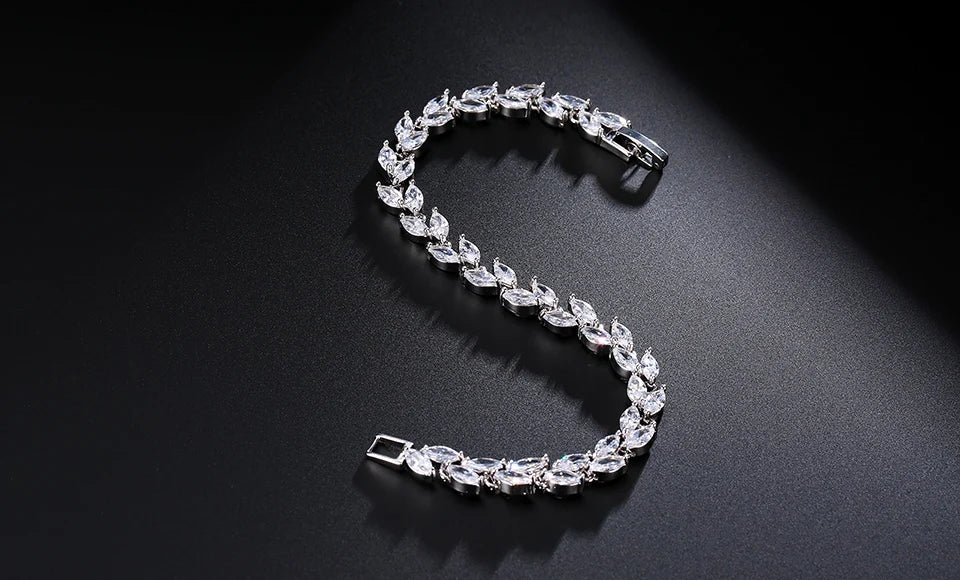 SISSLIA Round Zirconia Crystal Tennis Bracelets for Women New Fashion Hip Hop Style Dazzling Link Chain Jewelry BP061