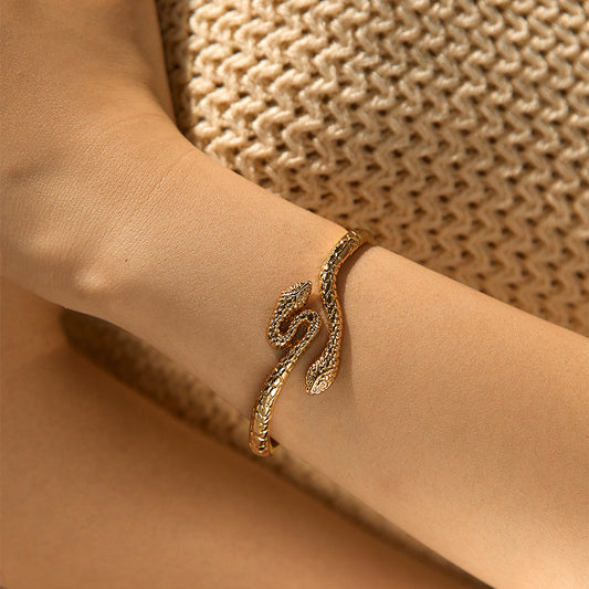 Sisslia New Arrival Personality Curved Snake Pattern Bracelet Open Adjustable Bangles Bracelet For Women And Girls