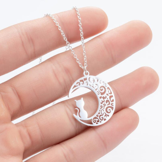 SISSLIA Wholesale New Fashion Nan Trnish Gold Silver Plated Stainless Steel Half Moon Pendant Necklace For Women