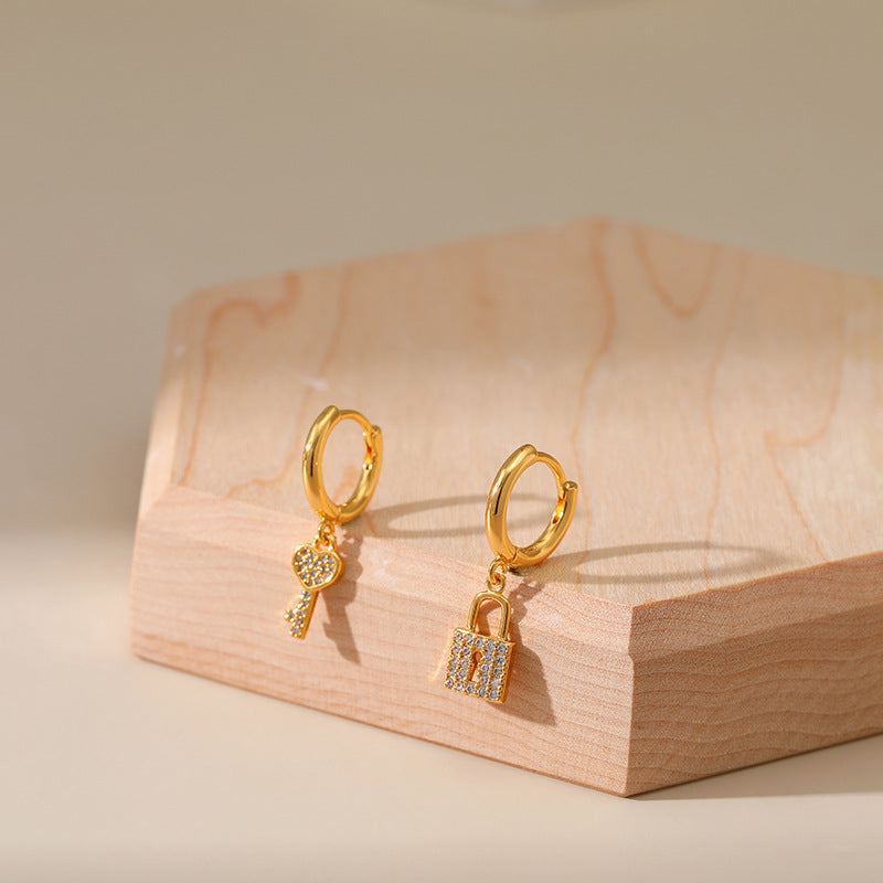 Sisslia Custom Fashion Charms Hoop Earrings Removable Hanging Lock And key 18k Gold Plated Earrings For Women