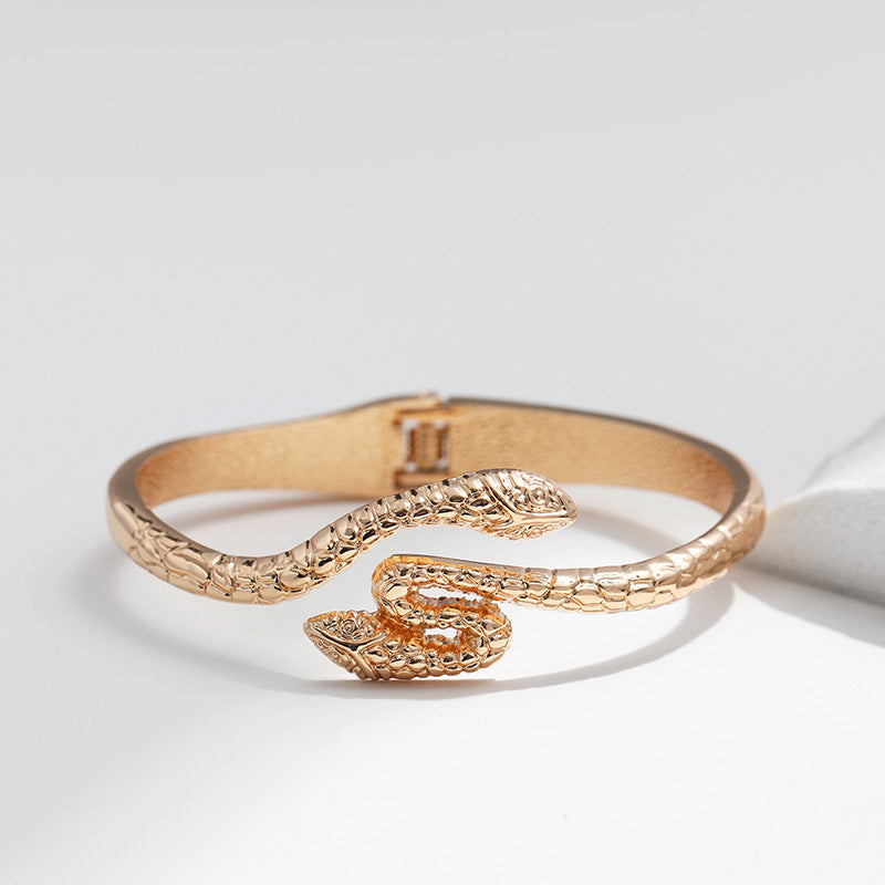 Sisslia New Arrival Personality Curved Snake Pattern Bracelet Open Adjustable Bangles Bracelet For Women And Girls