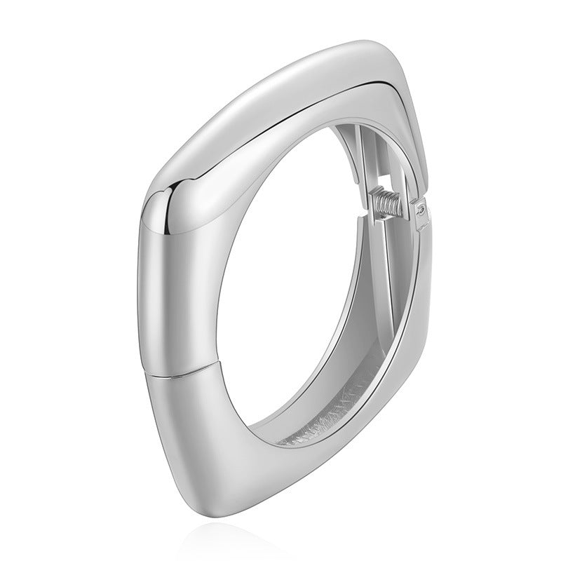 Sisslia Fashion Hot Sale Fashionable Square Bangle Zinc Alloy Gold Plated Bangle Bracelet Jewelry For Women