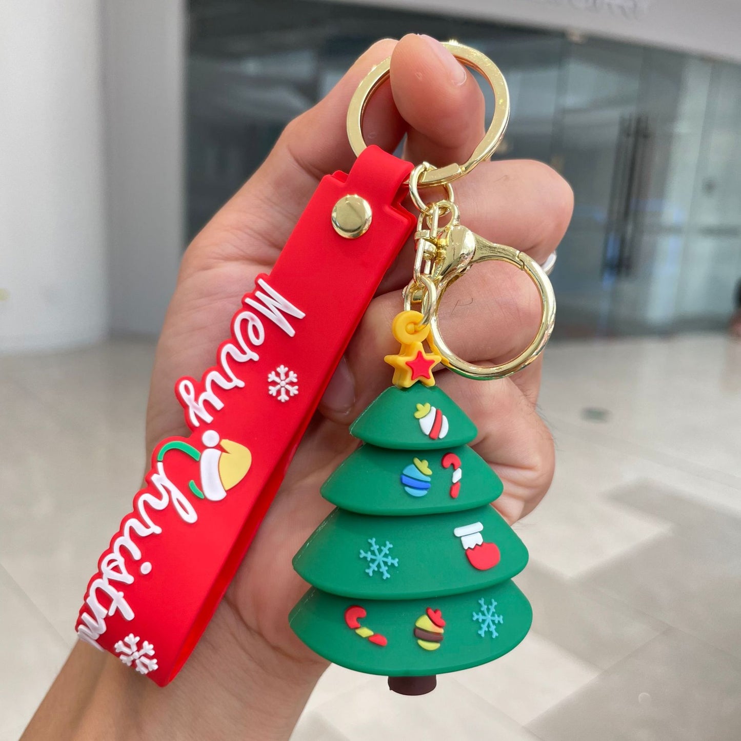 SISSLIA Creative 3D Christmas Doll Keychain Cartoon Santa Claus Snowman Elk Tree Pendant With Key Rings Kids Backpack Accessory