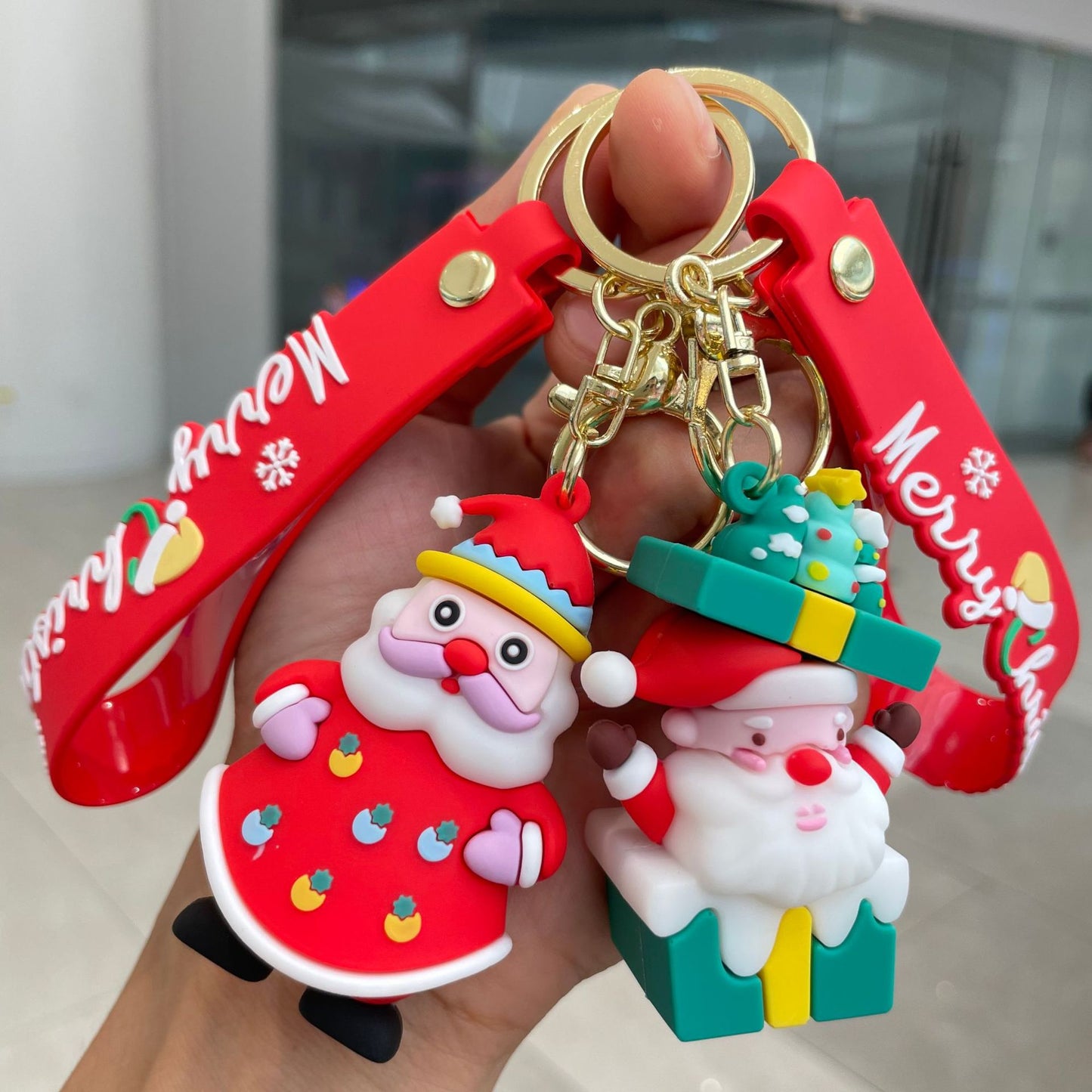 SISSLIA Creative 3D Christmas Doll Keychain Cartoon Santa Claus Snowman Elk Tree Pendant With Key Rings Kids Backpack Accessory