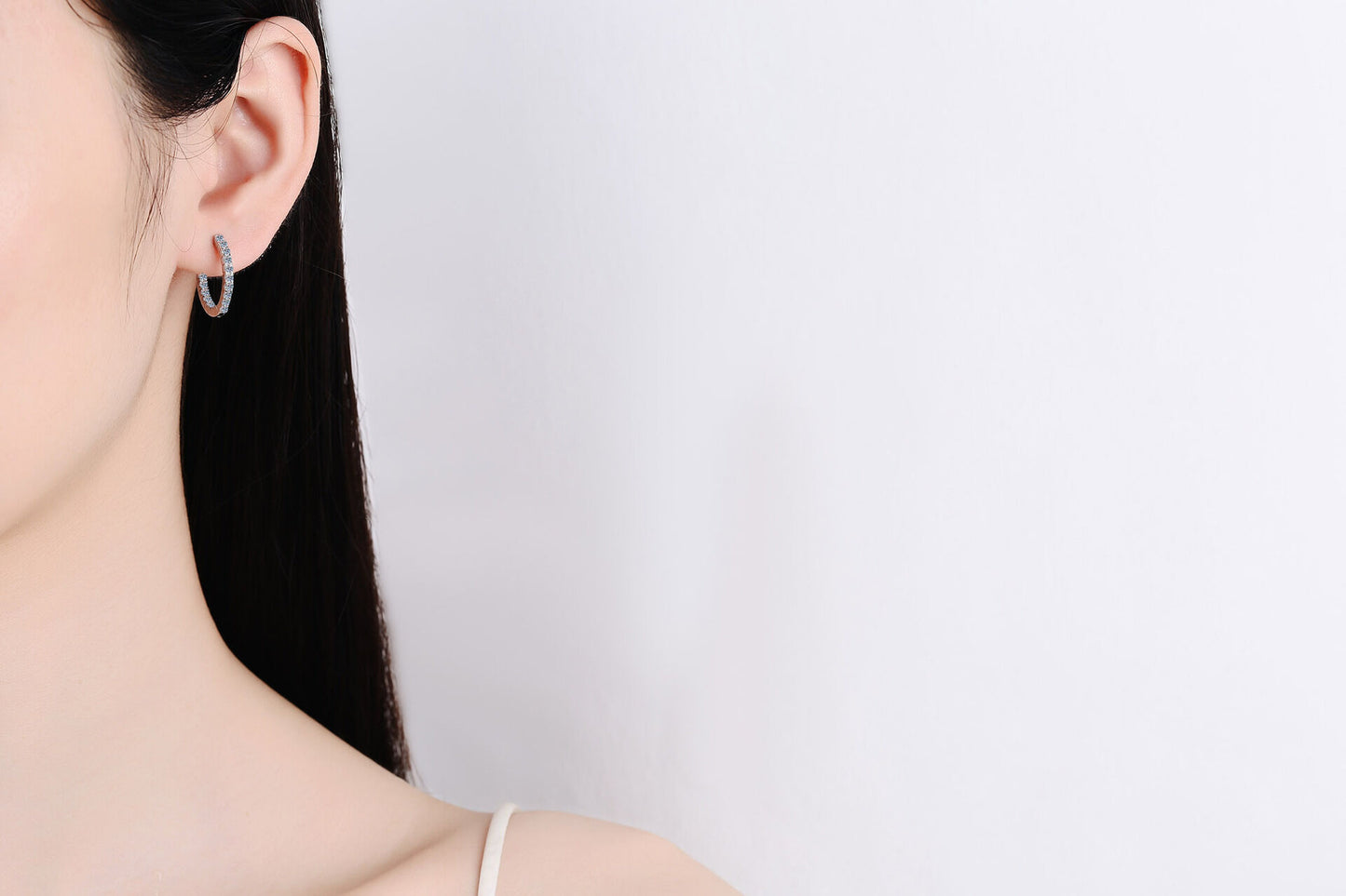 SISSLIA Manufacturer Wholesale 0.9 Carat Moissanite Earrings Round Cut Sterling Silver 925 Fashion Delicate Women Earrings