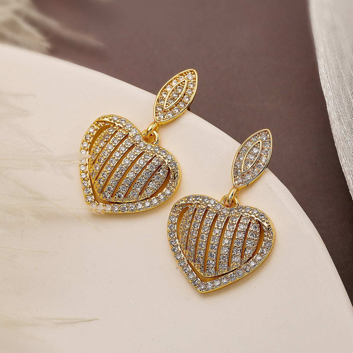 Sisslia High Quality Heart Earrings 2024 Trend Diamond Earrings For Women Rhinestone Drop Earrings for Women