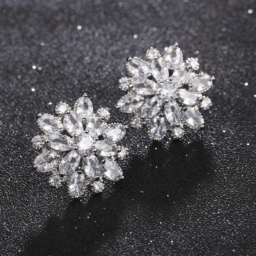 Shinny Flower Stud Earrings