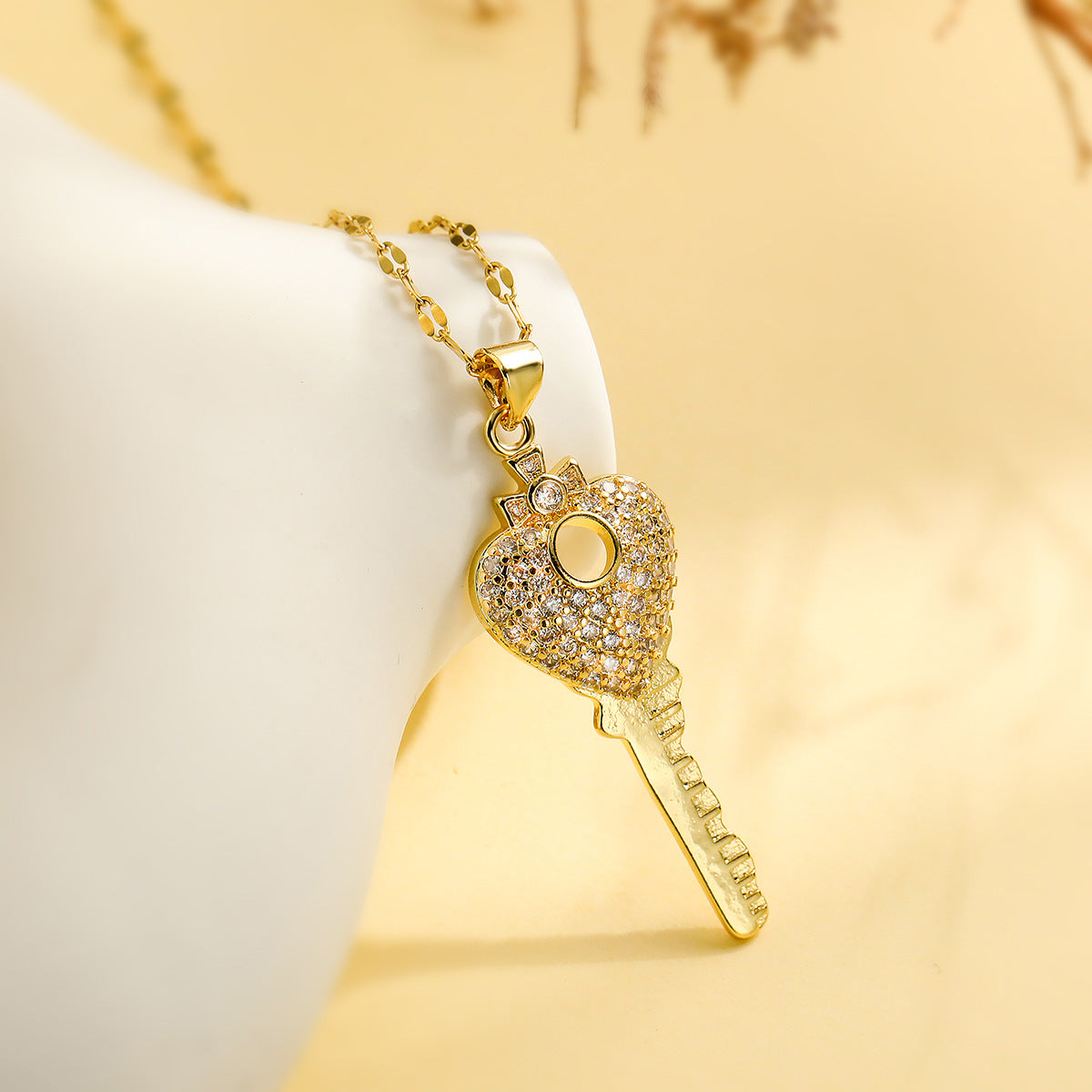 SISSLIA High Quality 2024 Trend 18k Gold Rhinestone Women Necklace Jewelry Pendant Crystal Necklace for Women