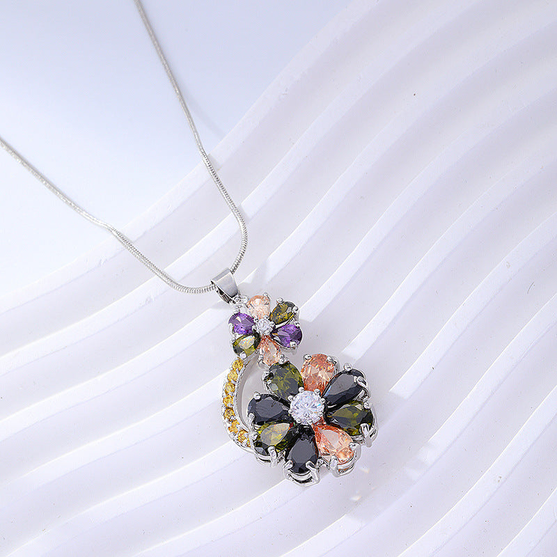 Flower Pendant Necklaces For Women