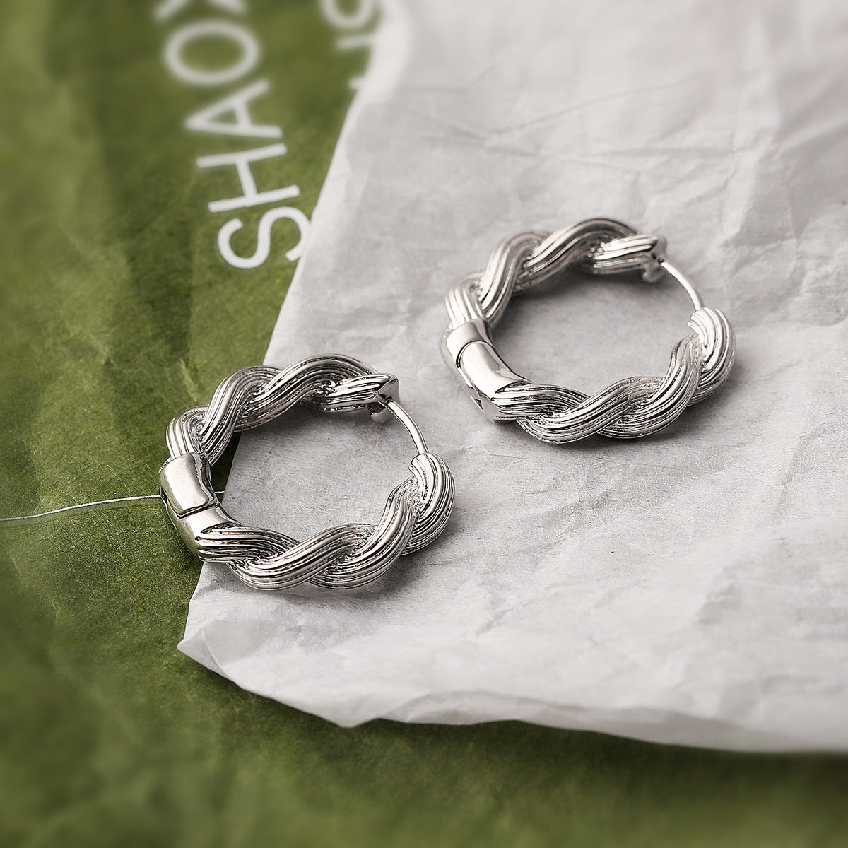 SIsslia European and American Fashion Jewelry Double-Layer Gold-Plated Stainless Steel Solid Ear Earrings Gold Titanium