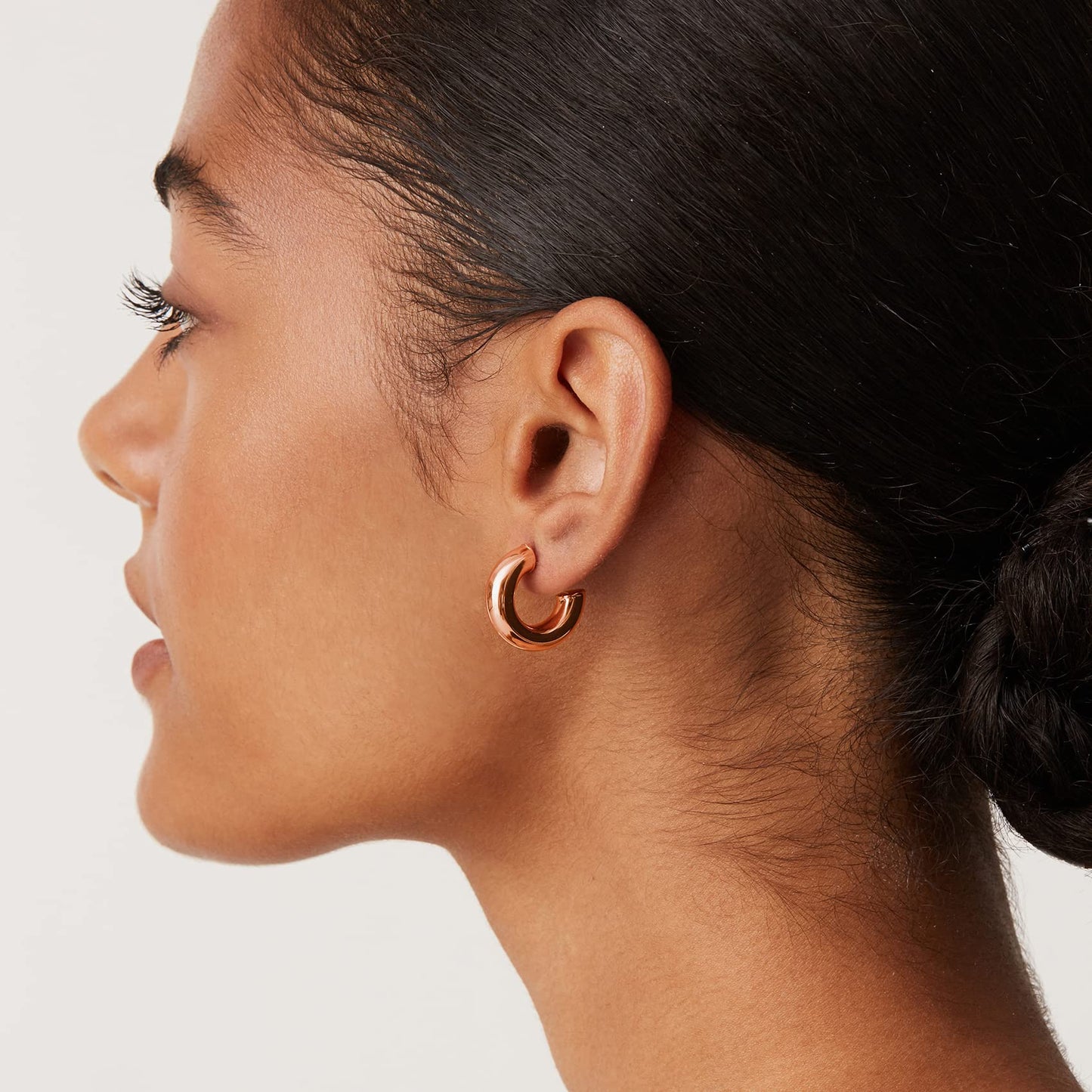 SISSLIA 14k/18k Gold Plated Lightweight Chunky Open Hoops for Women Trendy Gold Hoop Earrings