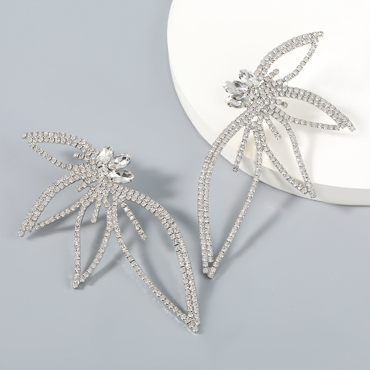 SISSLIA New Arrivals Stylish Personality Metal Stud Earrings Exaggerated Sexy Geometric Metal Earrings For Women