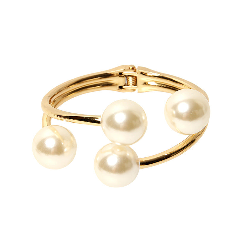 Sisslia Elegant Statement Pearl Gift Bracelet Women Fashion Alloy Cuff Bangle Irregular Semi-Opening Pearl Jewelry Bracelet