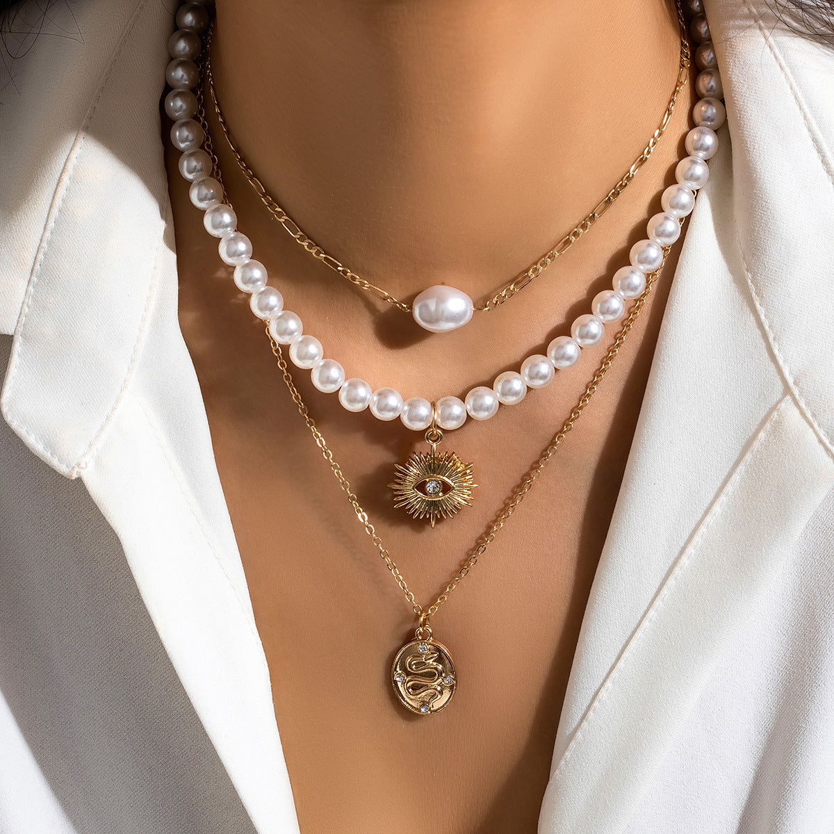 Sisslia Multi-layer Shell Necklace Gold Plated Pearl Necklace Custom Charm Personality Pearl Pendent Necklaces