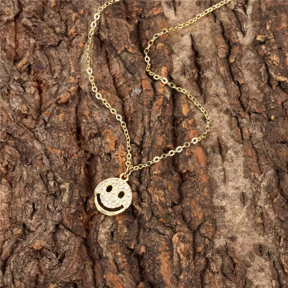 Sisslia New Smiley Face Necklace Female Round Brand Copper Diamond Design Sense Pendant Temperament Clavicle Chain Necklaces