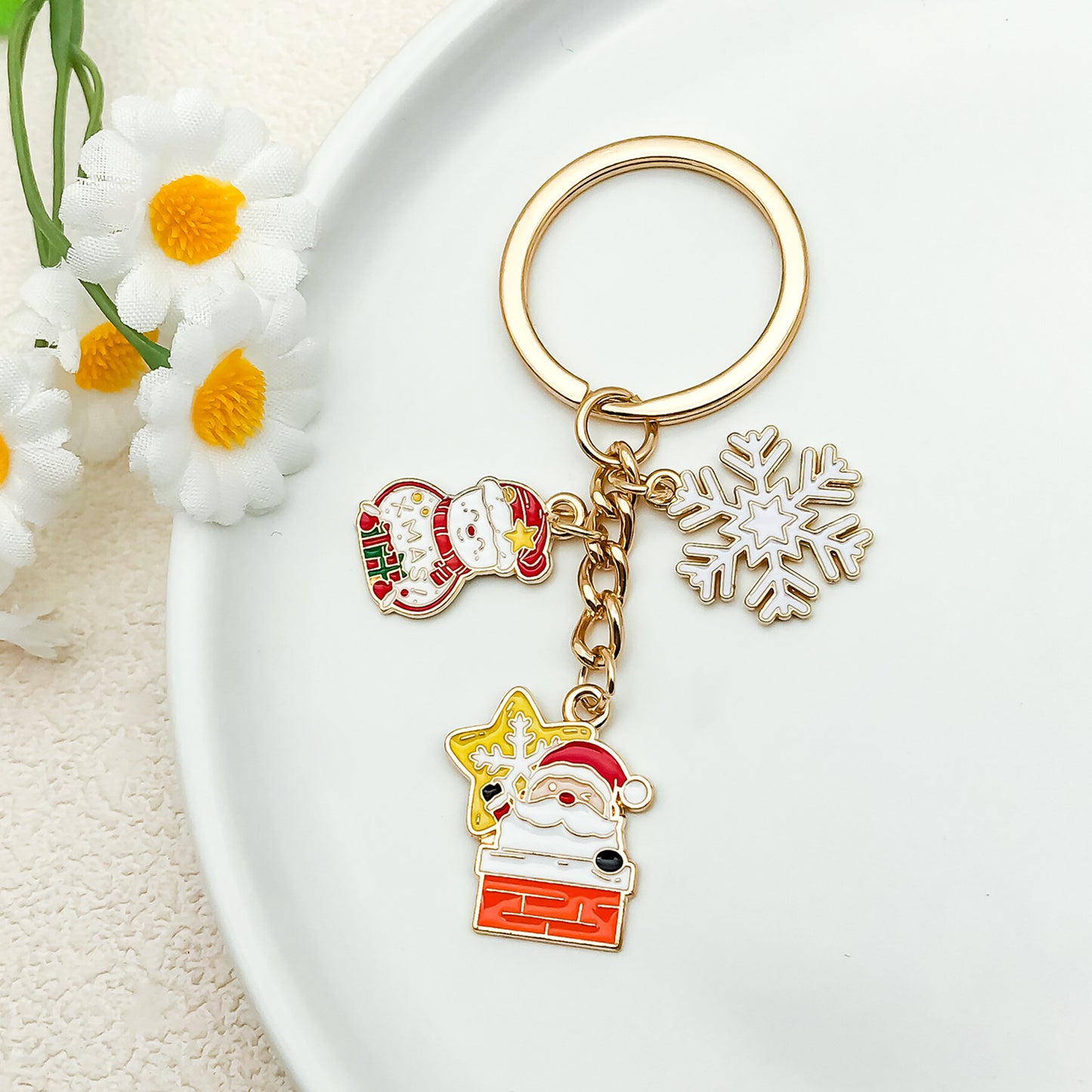 SISSLIA Cute Santa Claus Keychains Enamel Christmas Tree Wreath Keyrings Festival Gifts for Women Men Handbag Pendants Key Chains