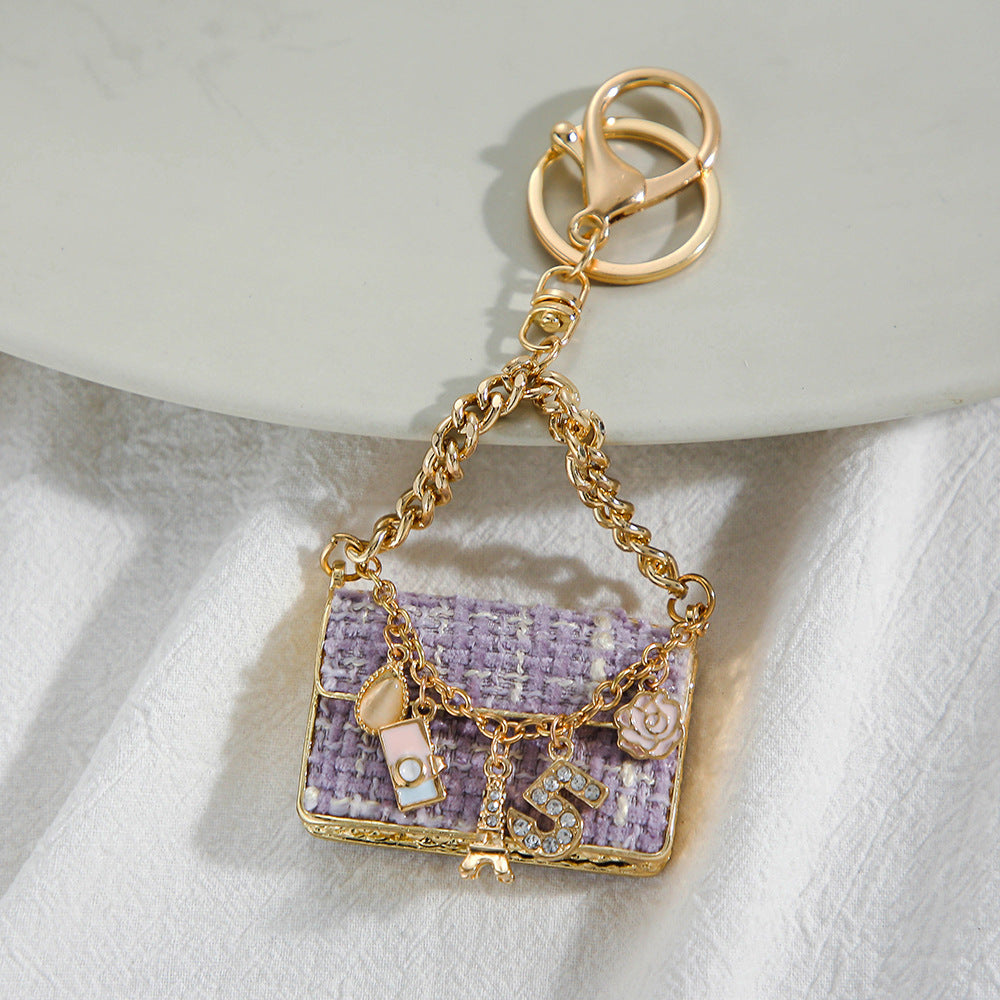 SISSLIA Eye-catching Light Luxury Fashionable Unique Design Creative Woven Plaid Bag Keychain Small Pendant Metal Keychain Pendant